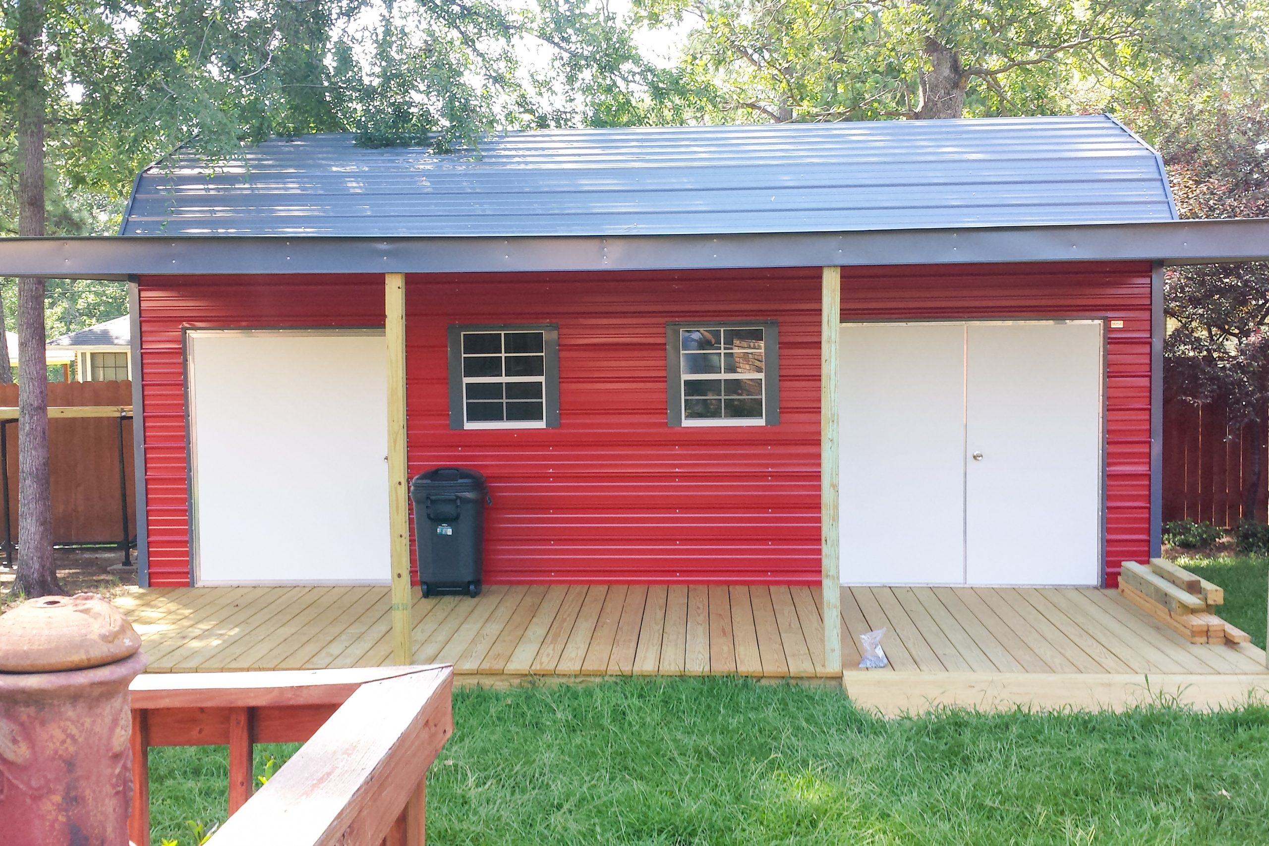 deluxe barn portable sheds