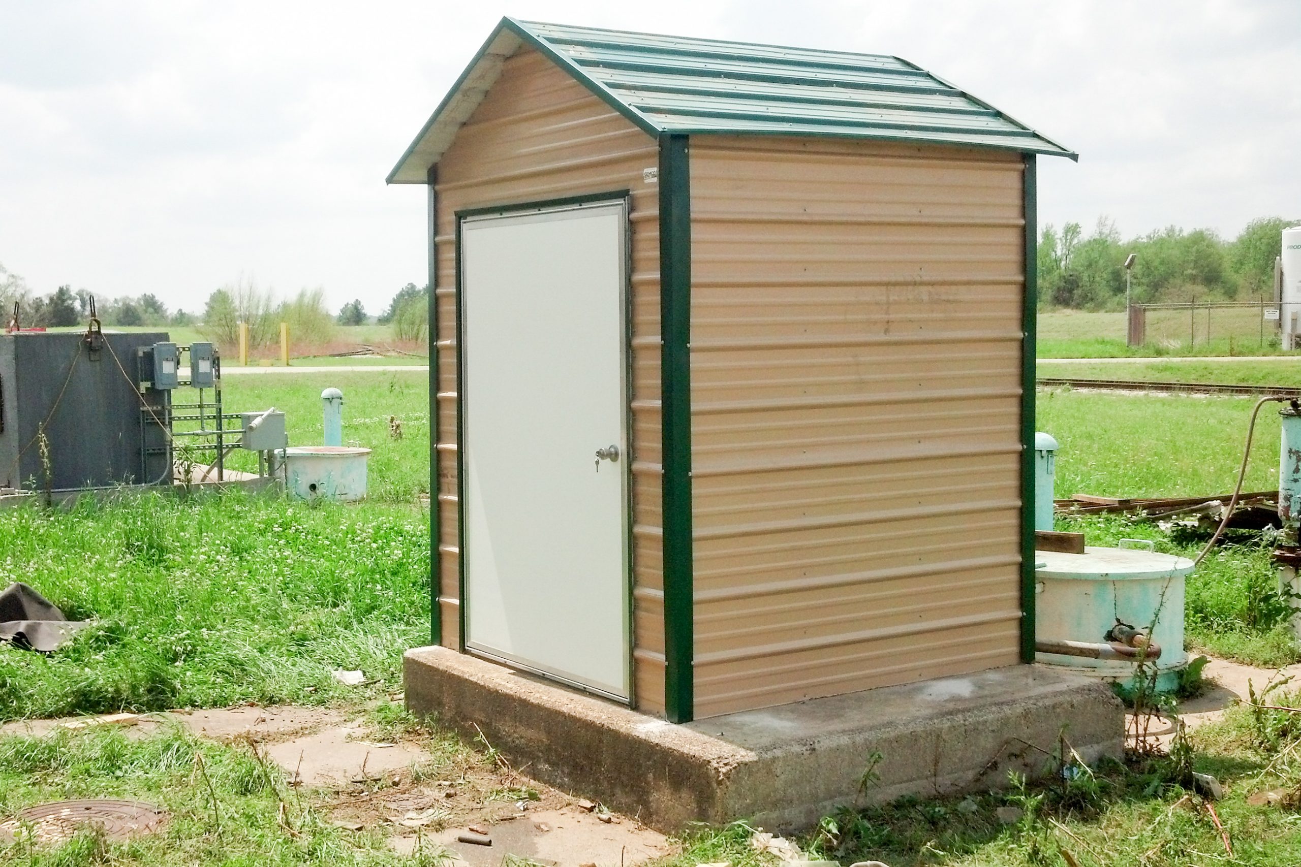 economy gable tiny storage